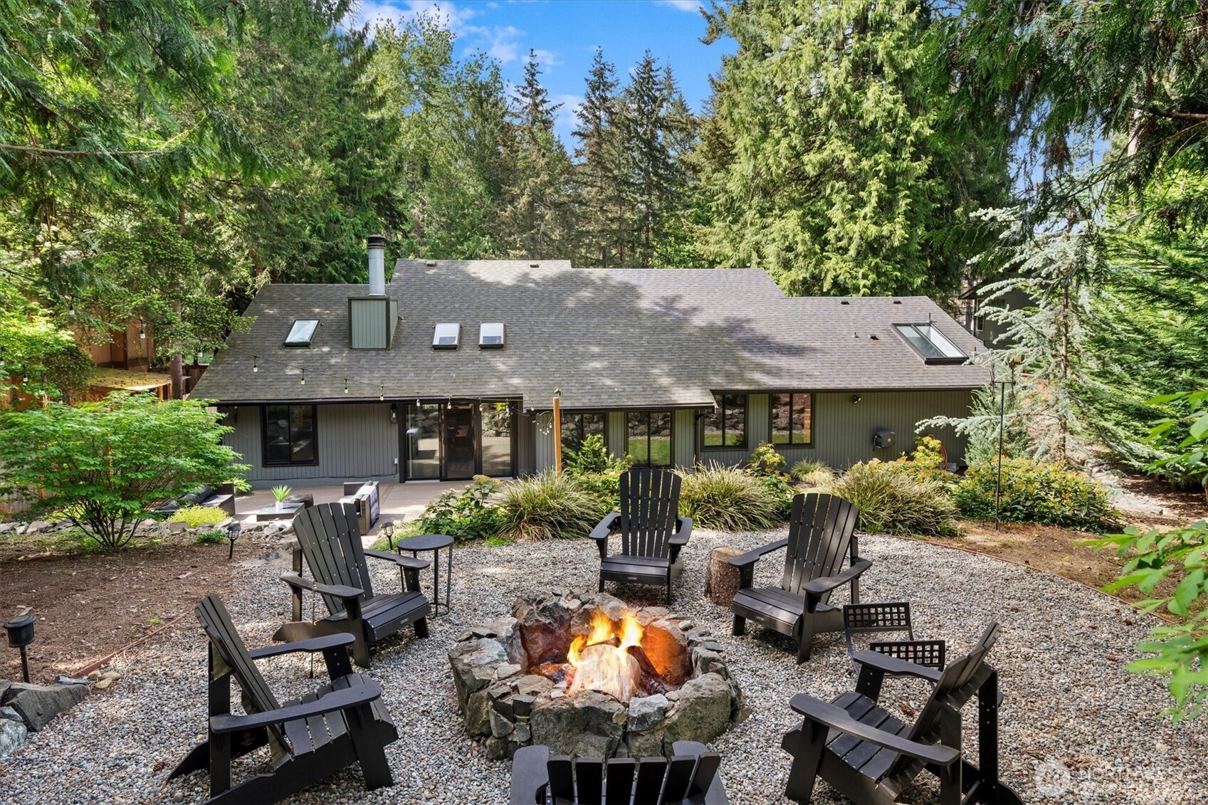 2404 Manorwood Drive SE, Puyallup, WA 98374