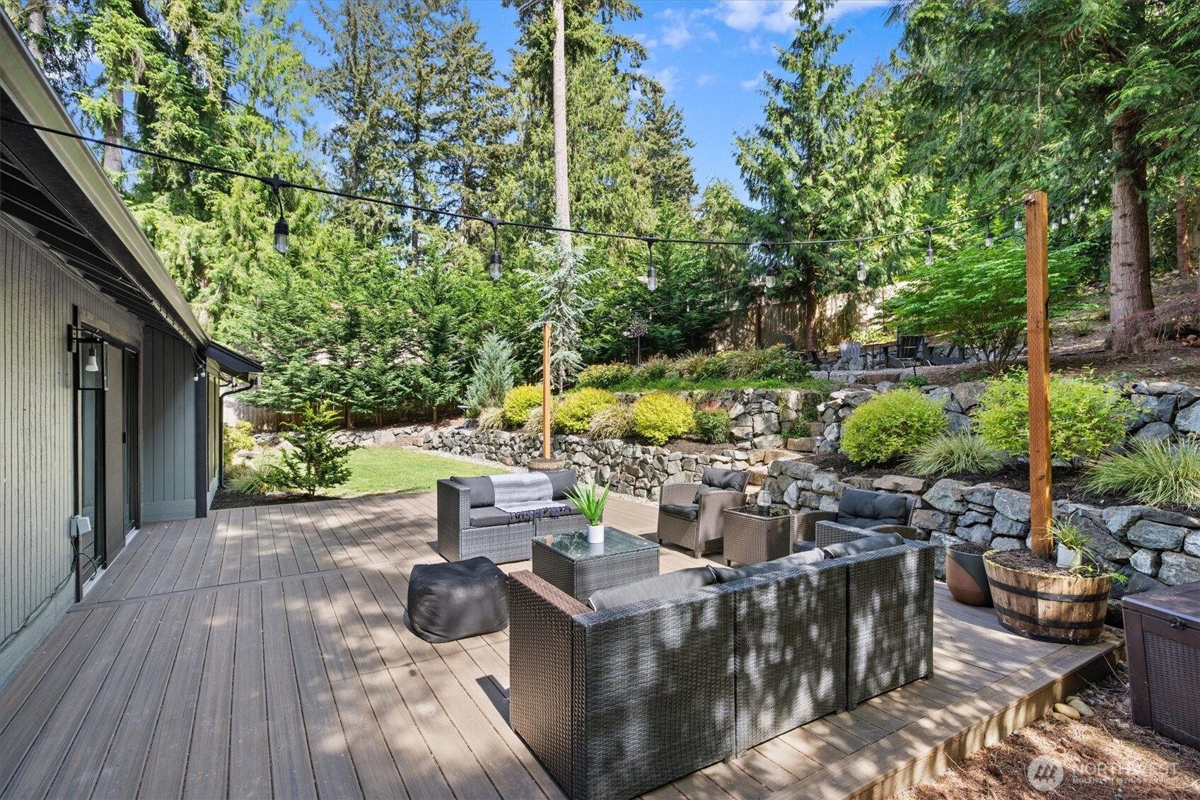 2404 Manorwood Drive SE, Puyallup, WA 98374