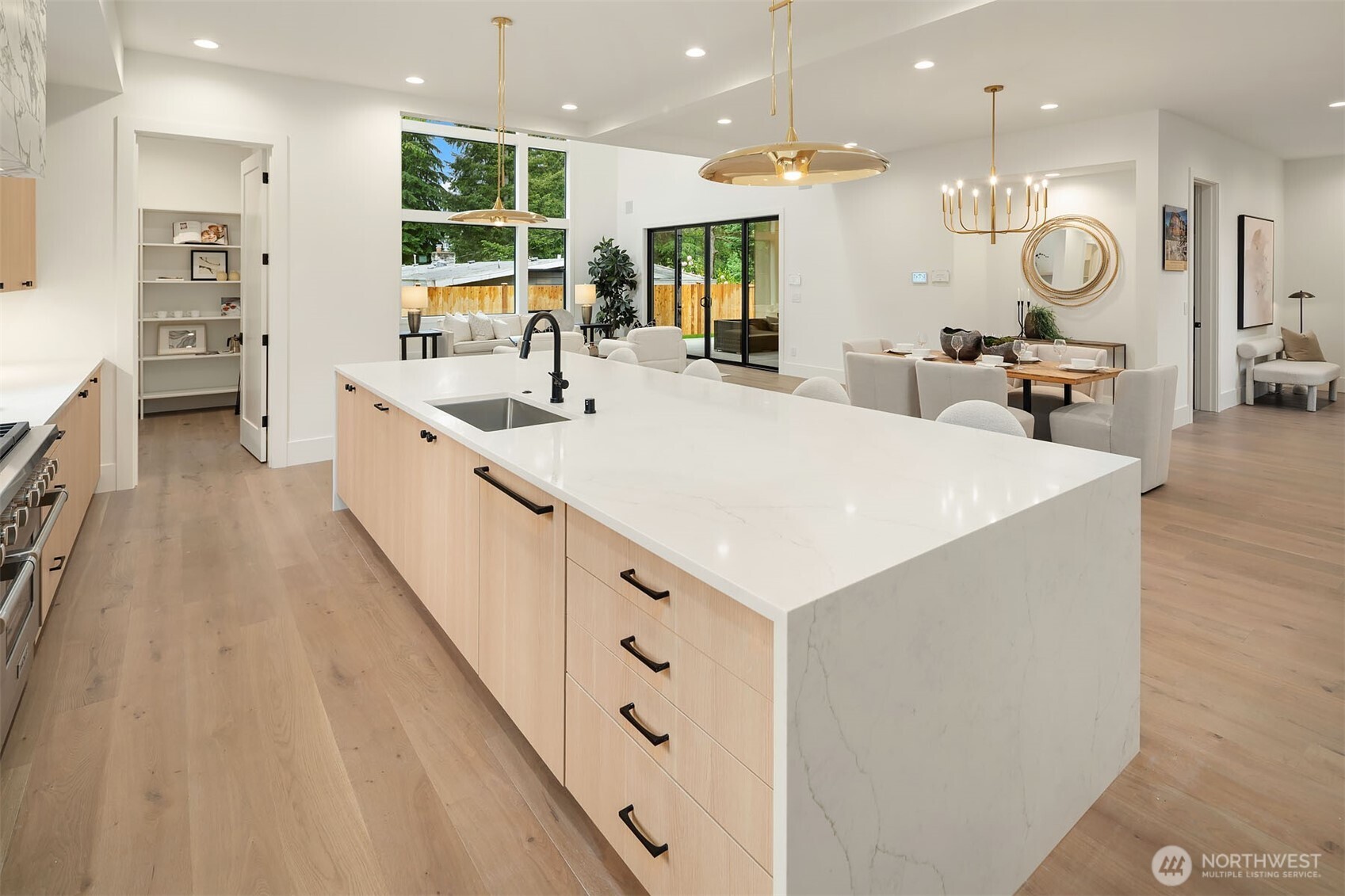 1657 151st Avenue SE, Bellevue, WA 98007