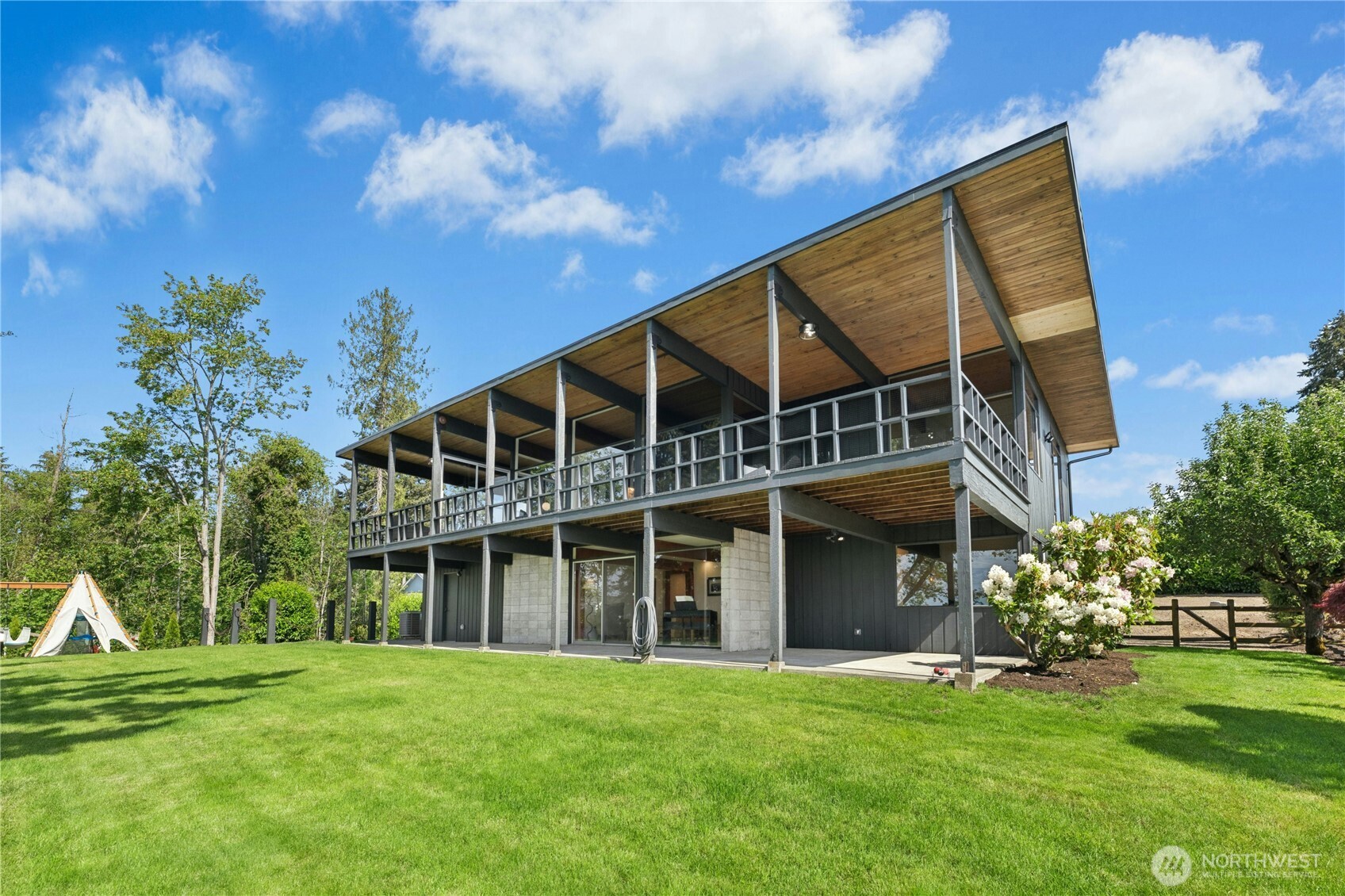 1814 Starling Street , Steilacoom, WA 98388