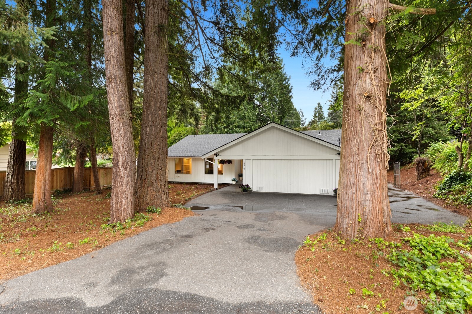16310 Fremont Place N, Shoreline, WA 98133