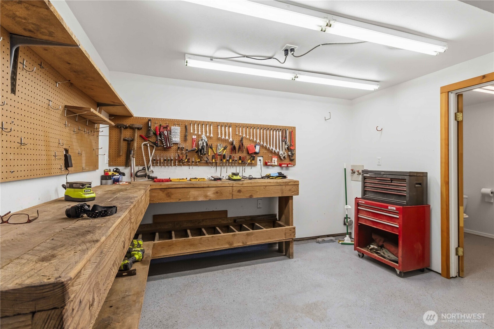 359 Frank Smith Road , Toutle, WA 98649