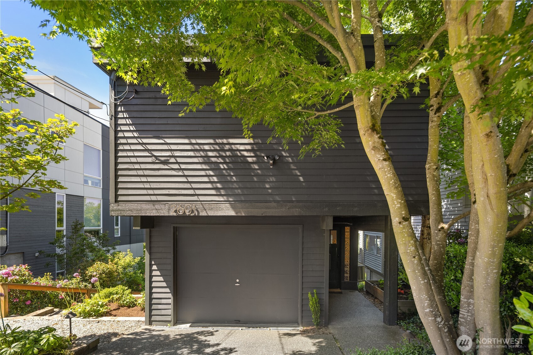 2601 13th Avenue W, Seattle, WA 98119