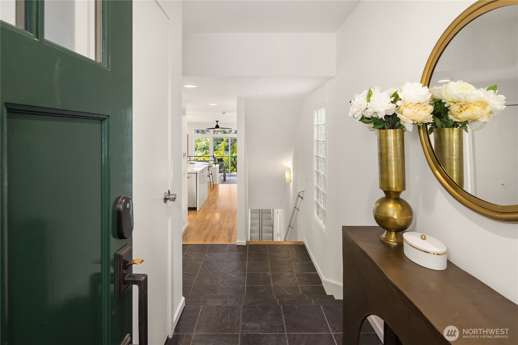 2601 13th Avenue W, Seattle, WA 98119