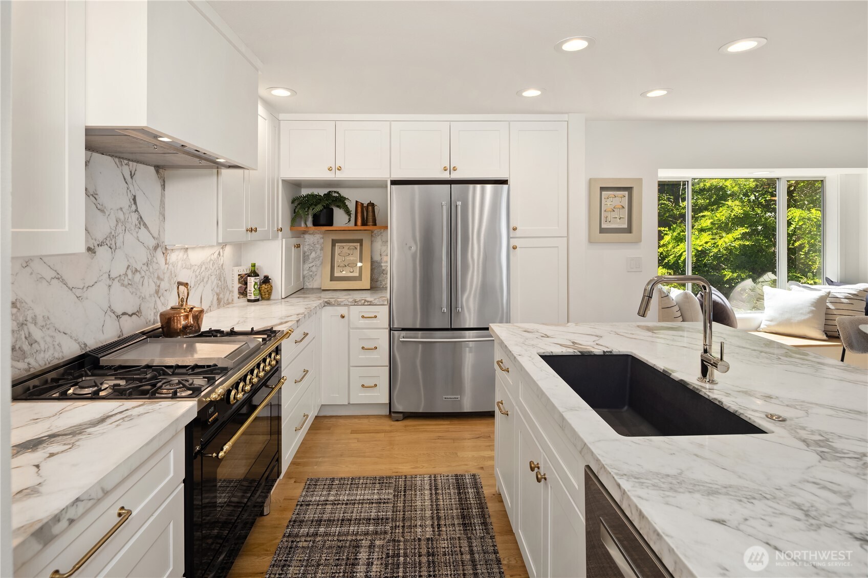 2601 13th Avenue W, Seattle, WA 98119