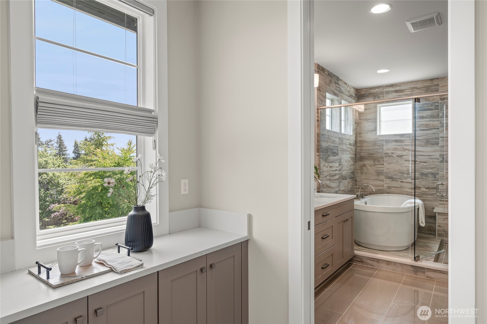 12140 173rd Place NE, Redmond, WA 98052