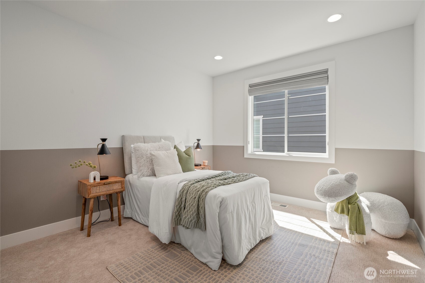 12140 173rd Place NE, Redmond, WA 98052