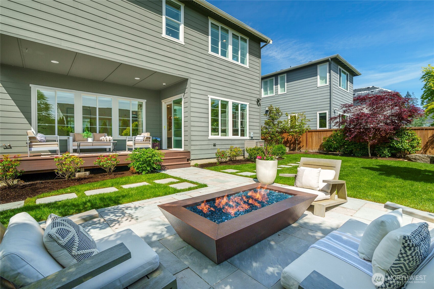12140 173rd Place NE, Redmond, WA 98052