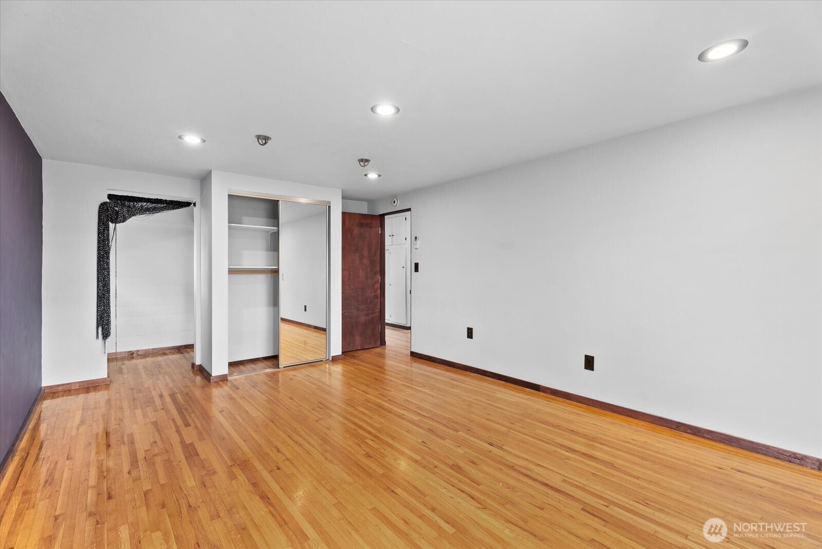 8724 16th Avenue SW, Seattle, WA 98106