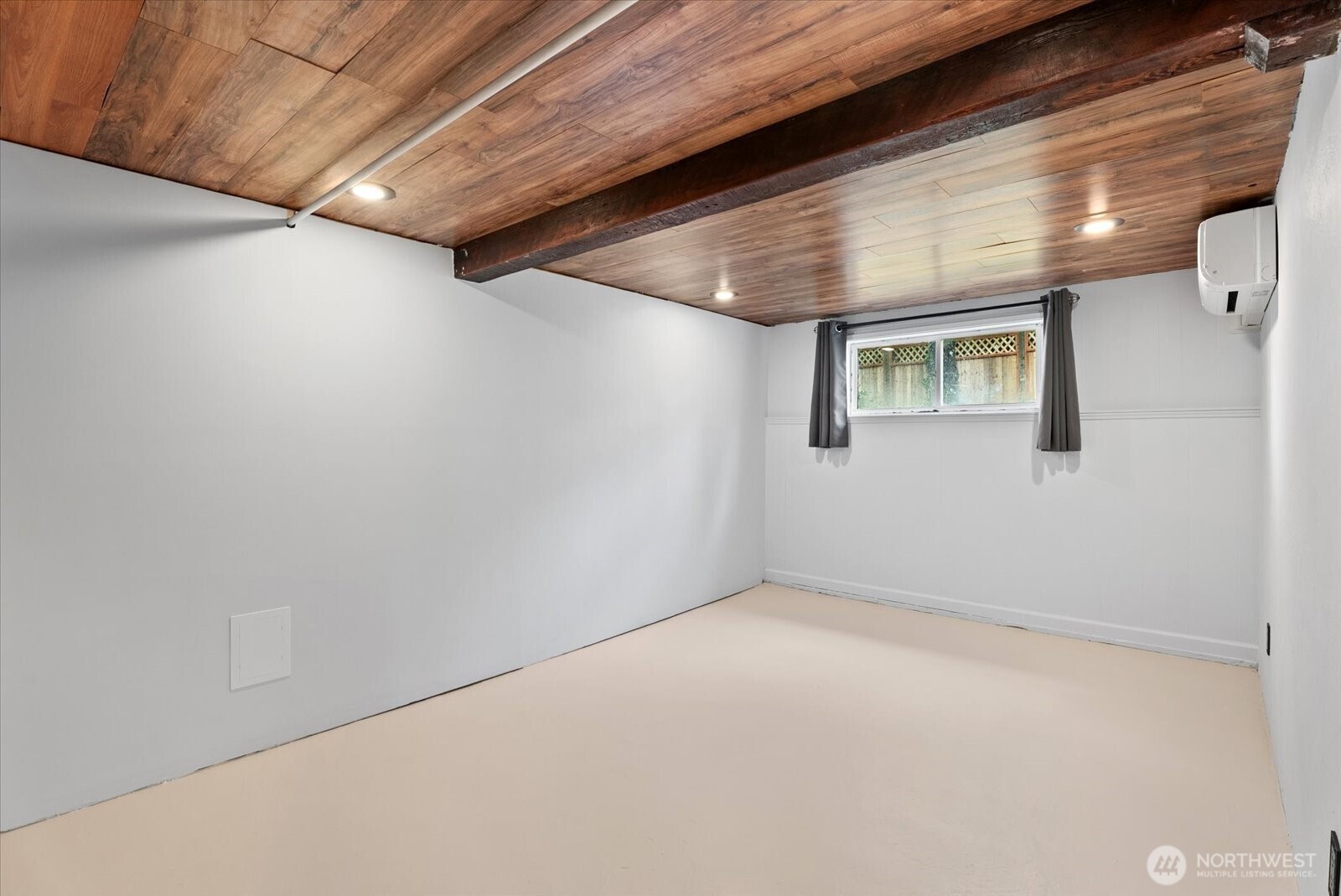 8724 16th Avenue SW, Seattle, WA 98106