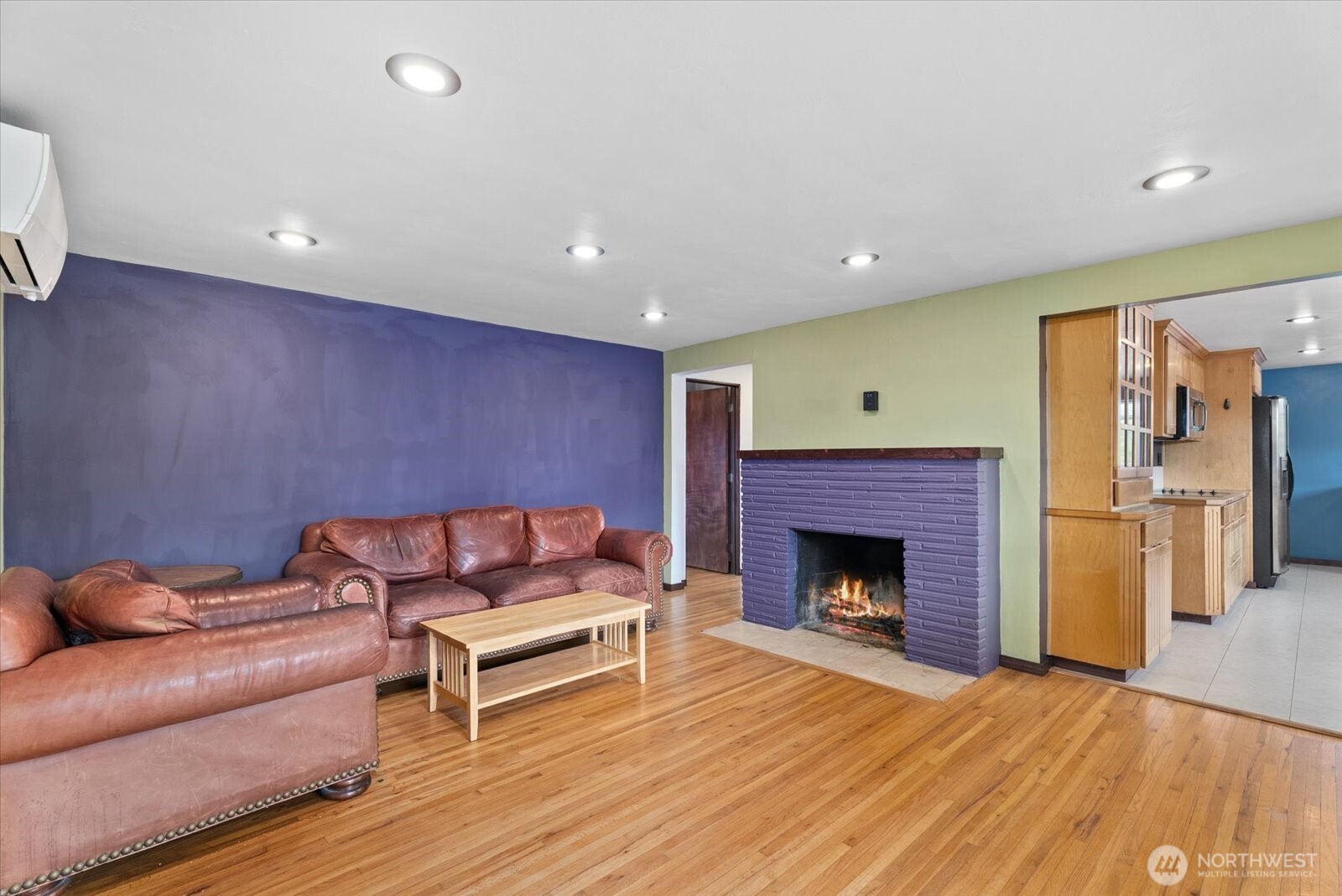 8724 16th Avenue SW, Seattle, WA 98106