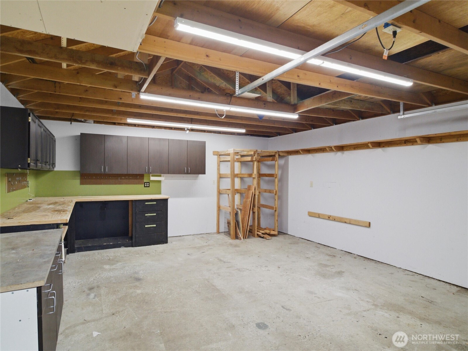219 South Lane , Tacoma, WA 98404