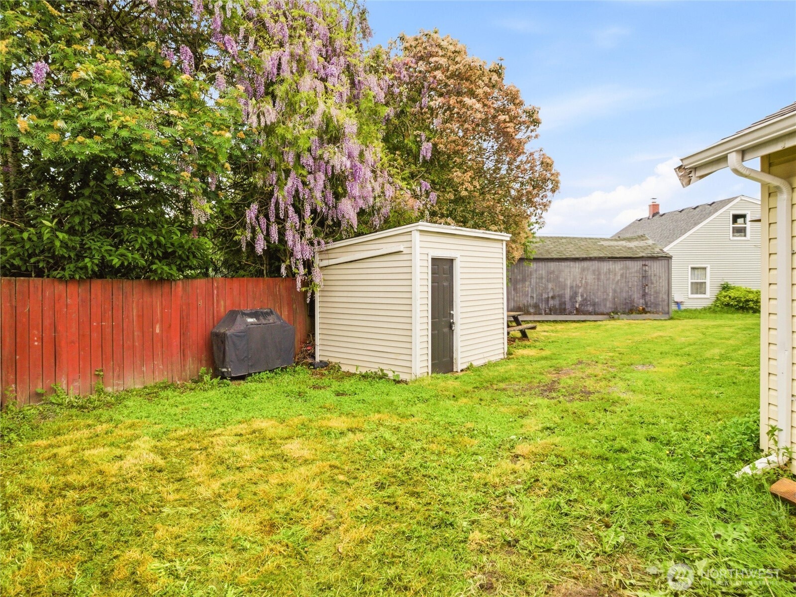 219 South Lane , Tacoma, WA 98404