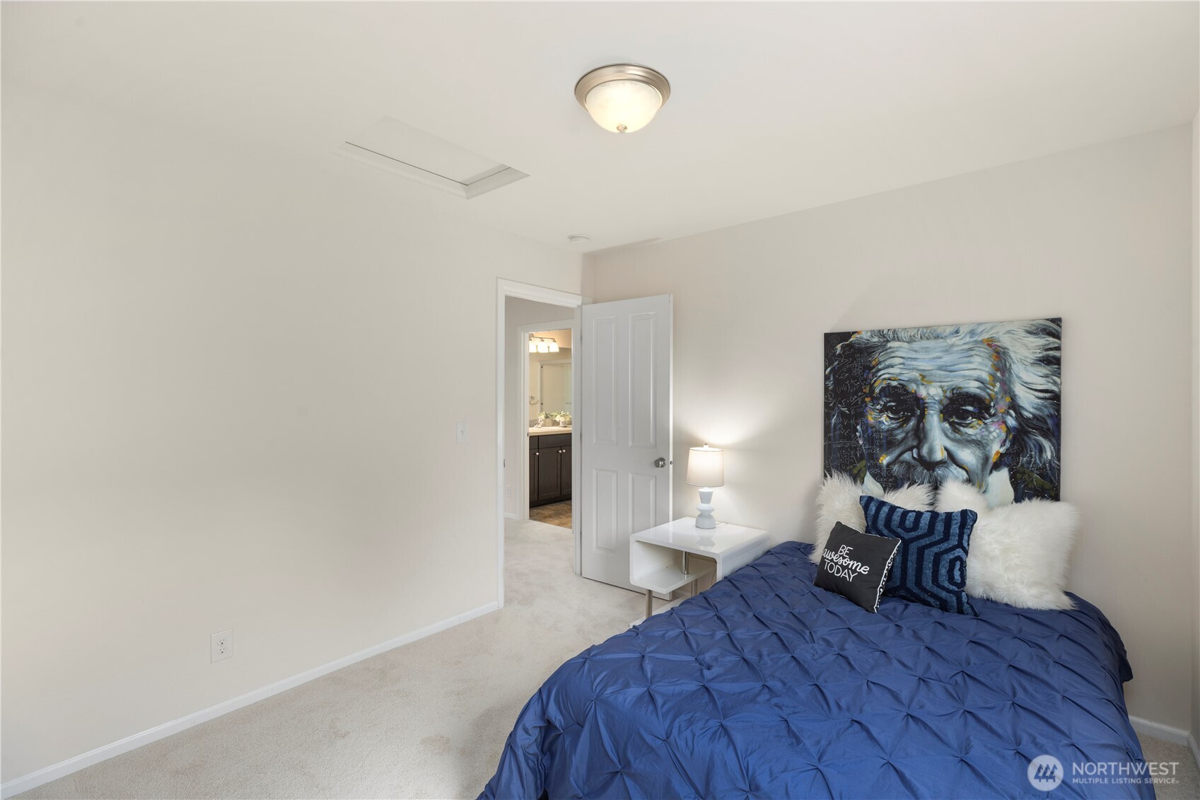 3053 EAGLE Loop NE, Lacey, WA 98516