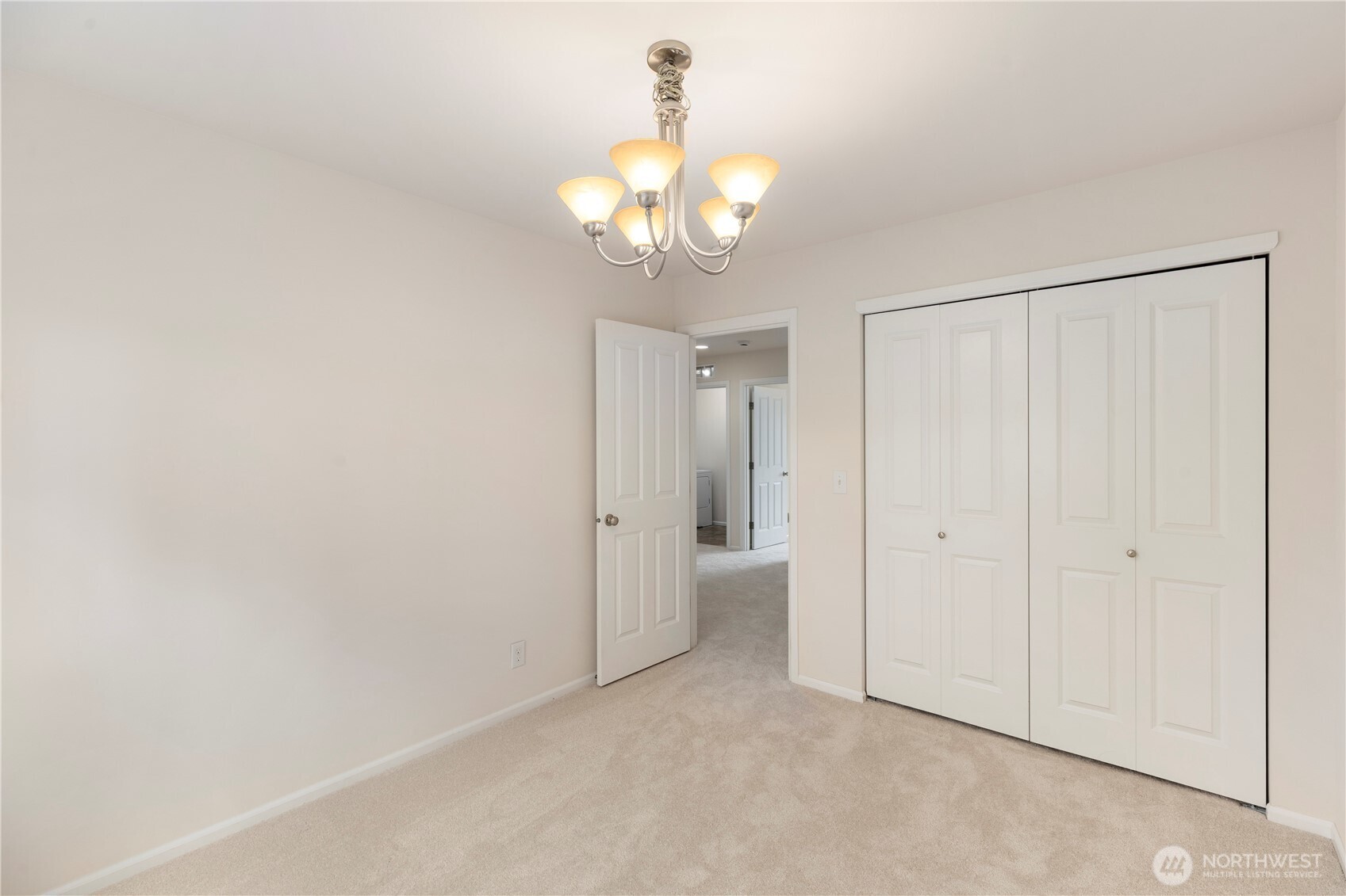 3053 EAGLE Loop NE, Lacey, WA 98516