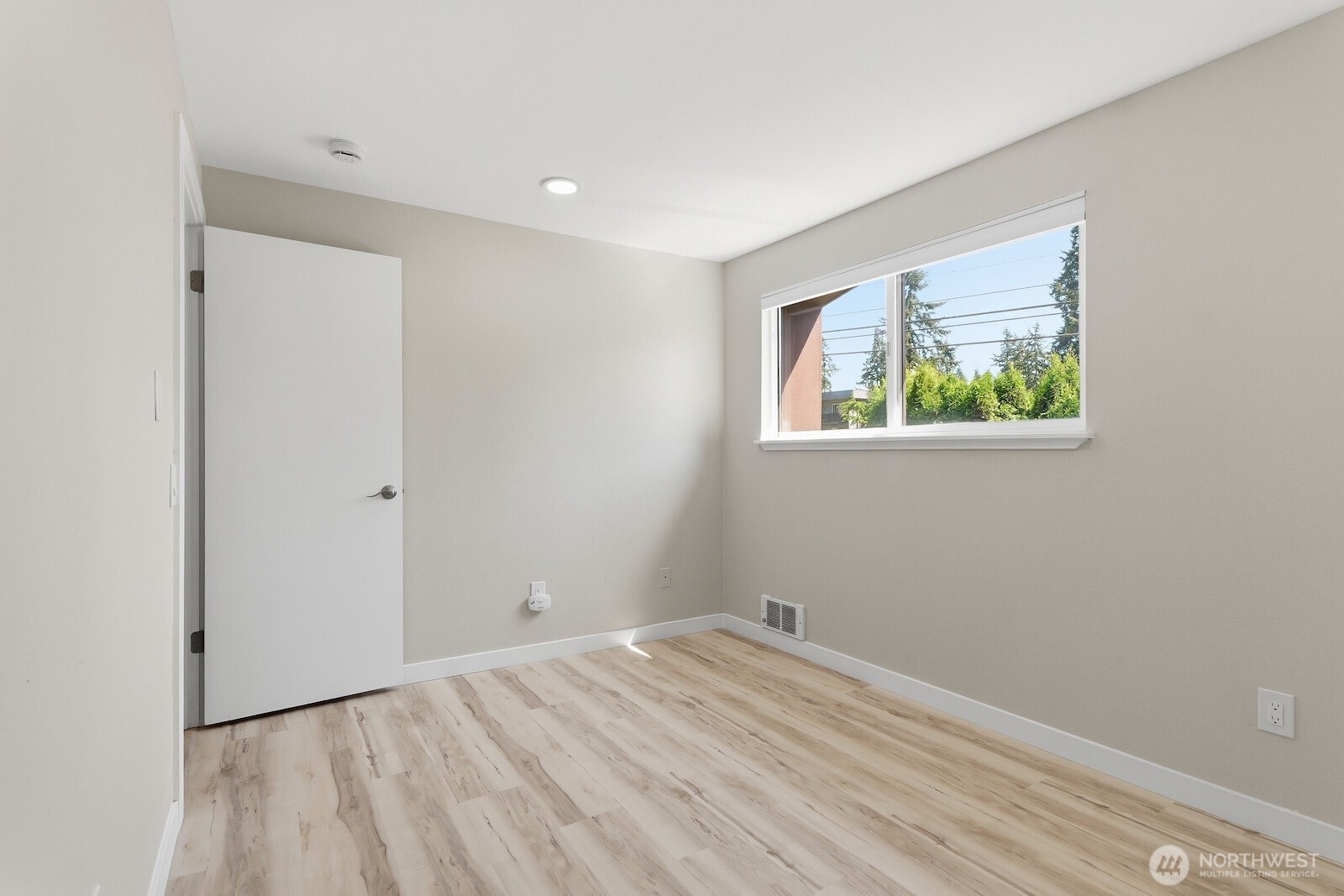 5311 188th Street SW #C-10, Lynnwood, WA 98037
