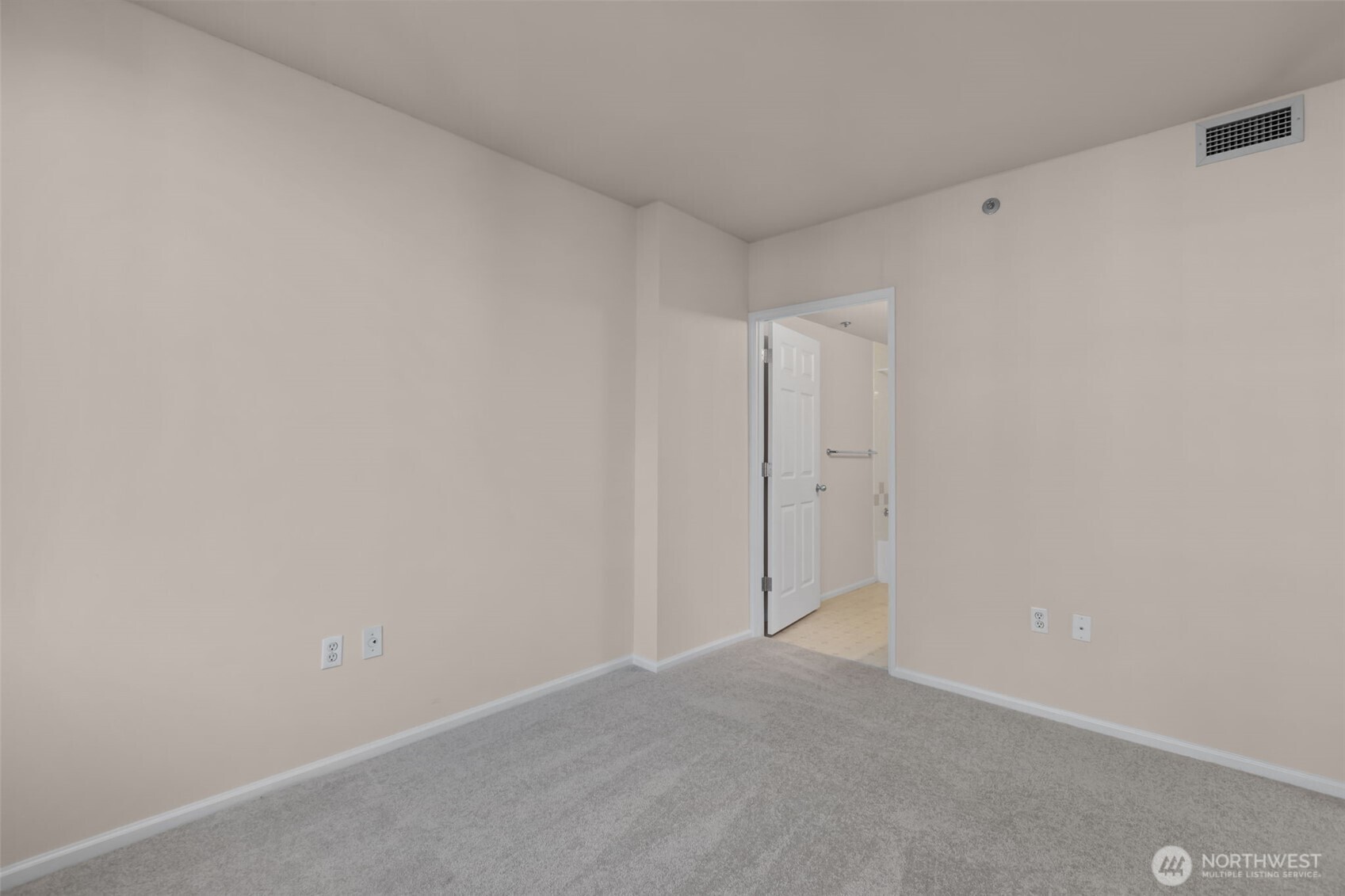 2600 2nd Avenue #503, Seattle, WA 98121