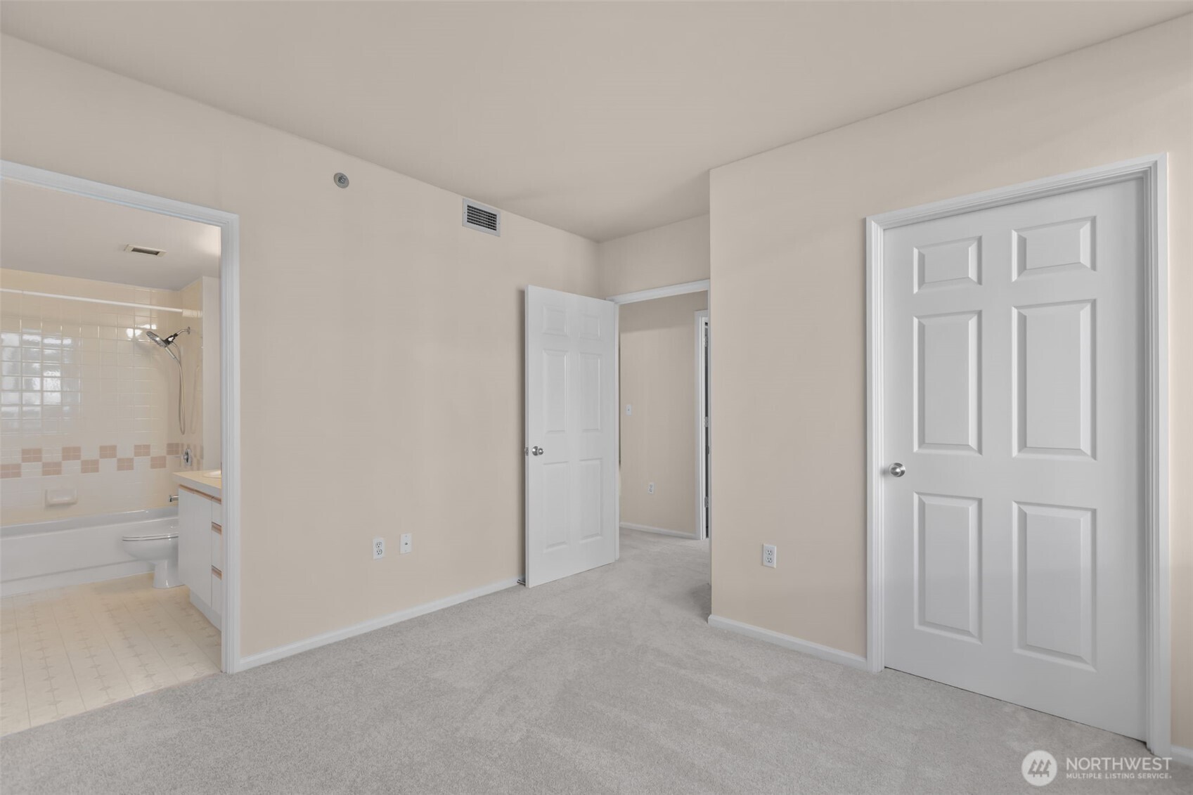 2600 2nd Avenue #503, Seattle, WA 98121
