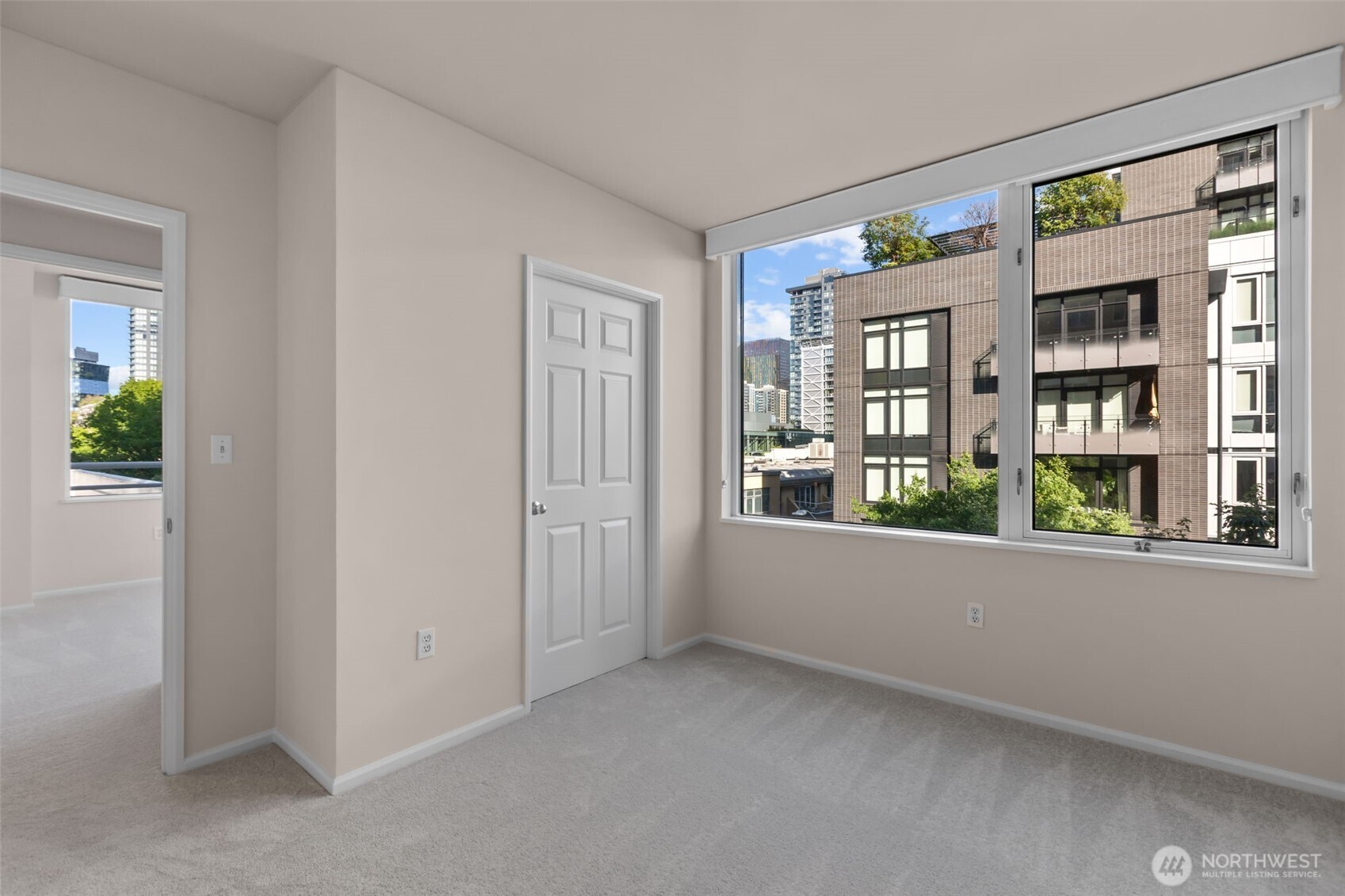 2600 2nd Avenue #503, Seattle, WA 98121