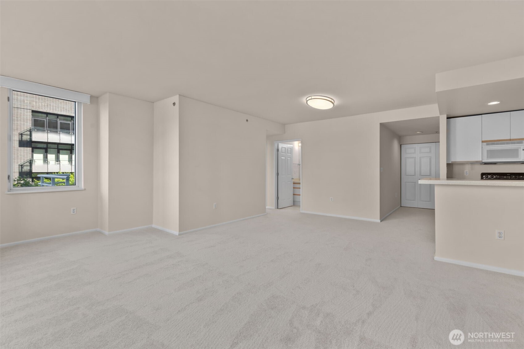 2600 2nd Avenue #503, Seattle, WA 98121