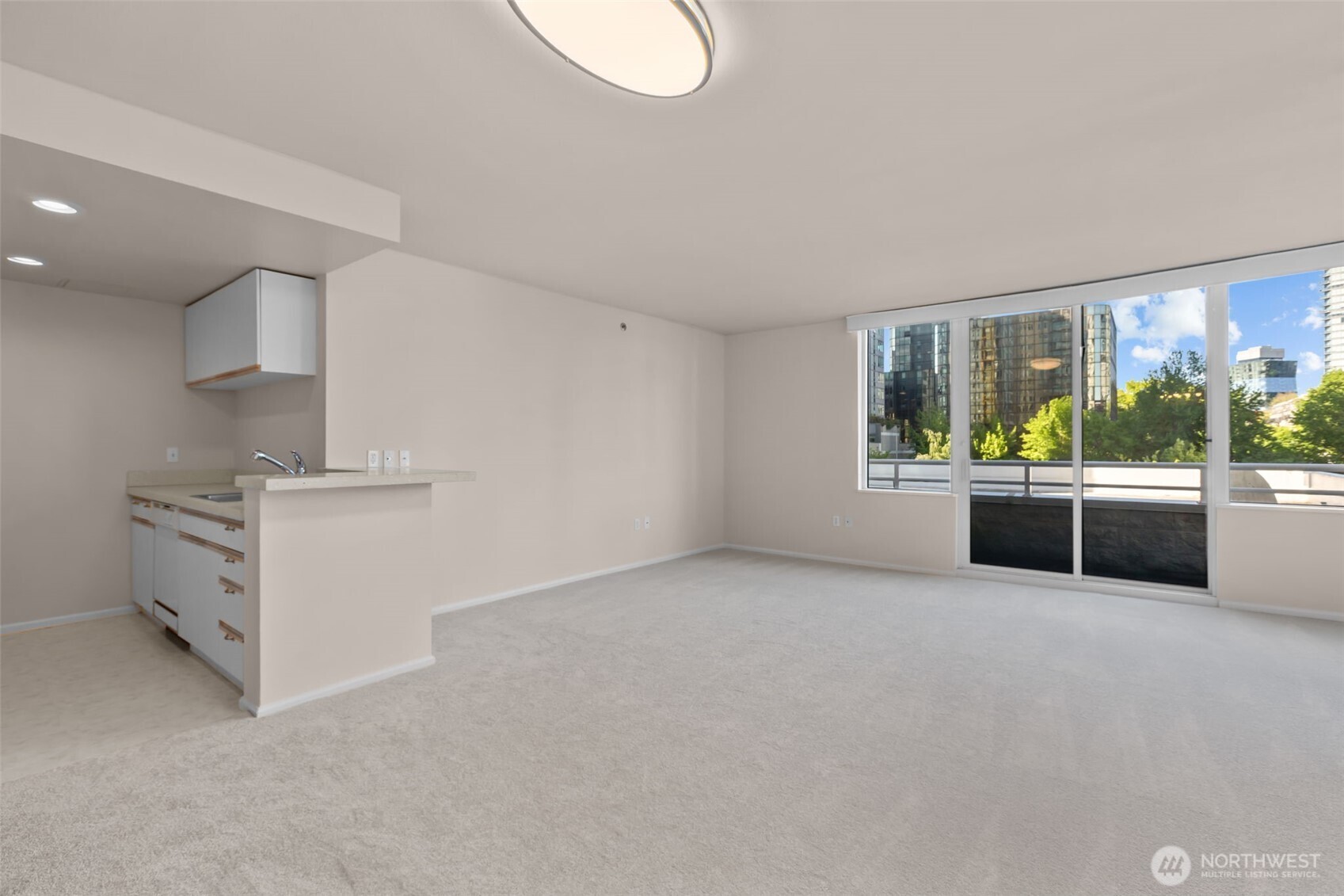 2600 2nd Avenue #503, Seattle, WA 98121