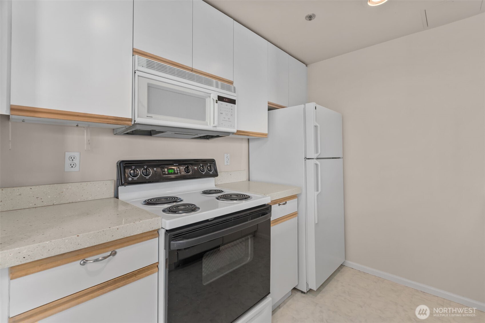 2600 2nd Avenue #503, Seattle, WA 98121