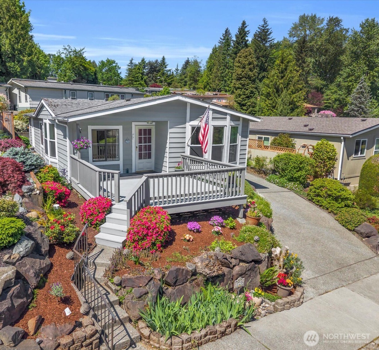 17235 119th Avenue NE, Bothell, WA 98011