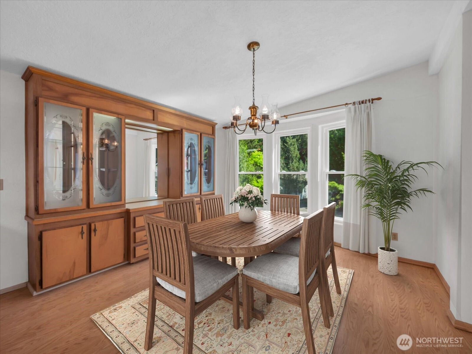 17235 119th Avenue NE, Bothell, WA 98011