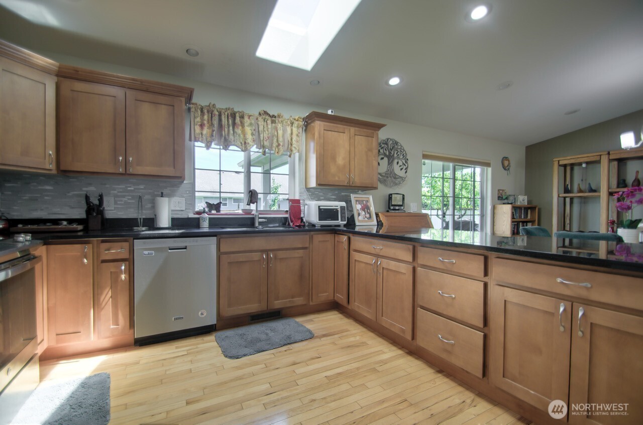 230 Meadow Loop , Montesano, WA 98563