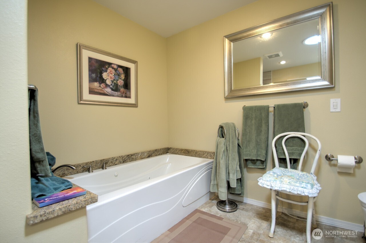 230 Meadow Loop , Montesano, WA 98563