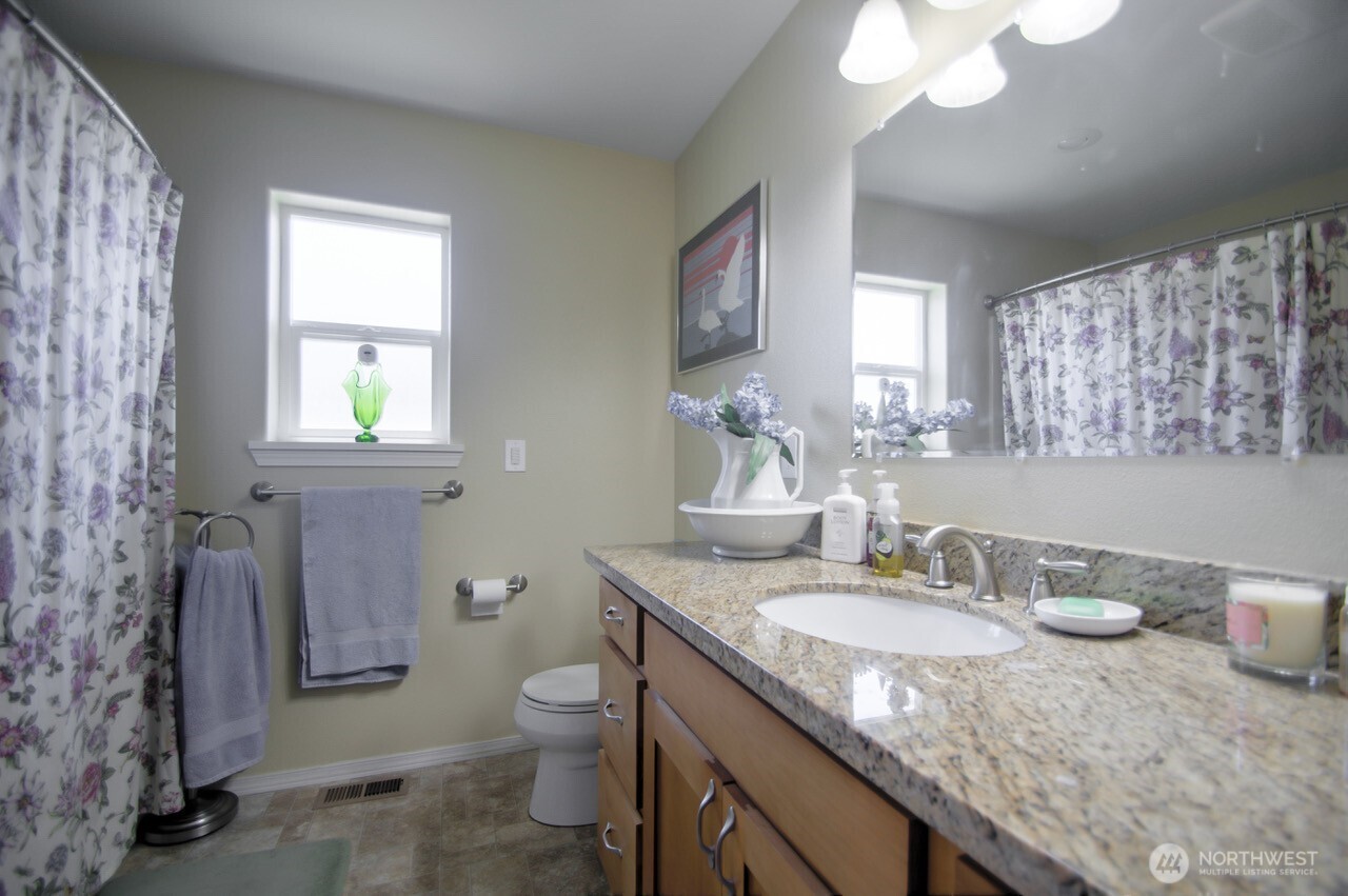230 Meadow Loop , Montesano, WA 98563
