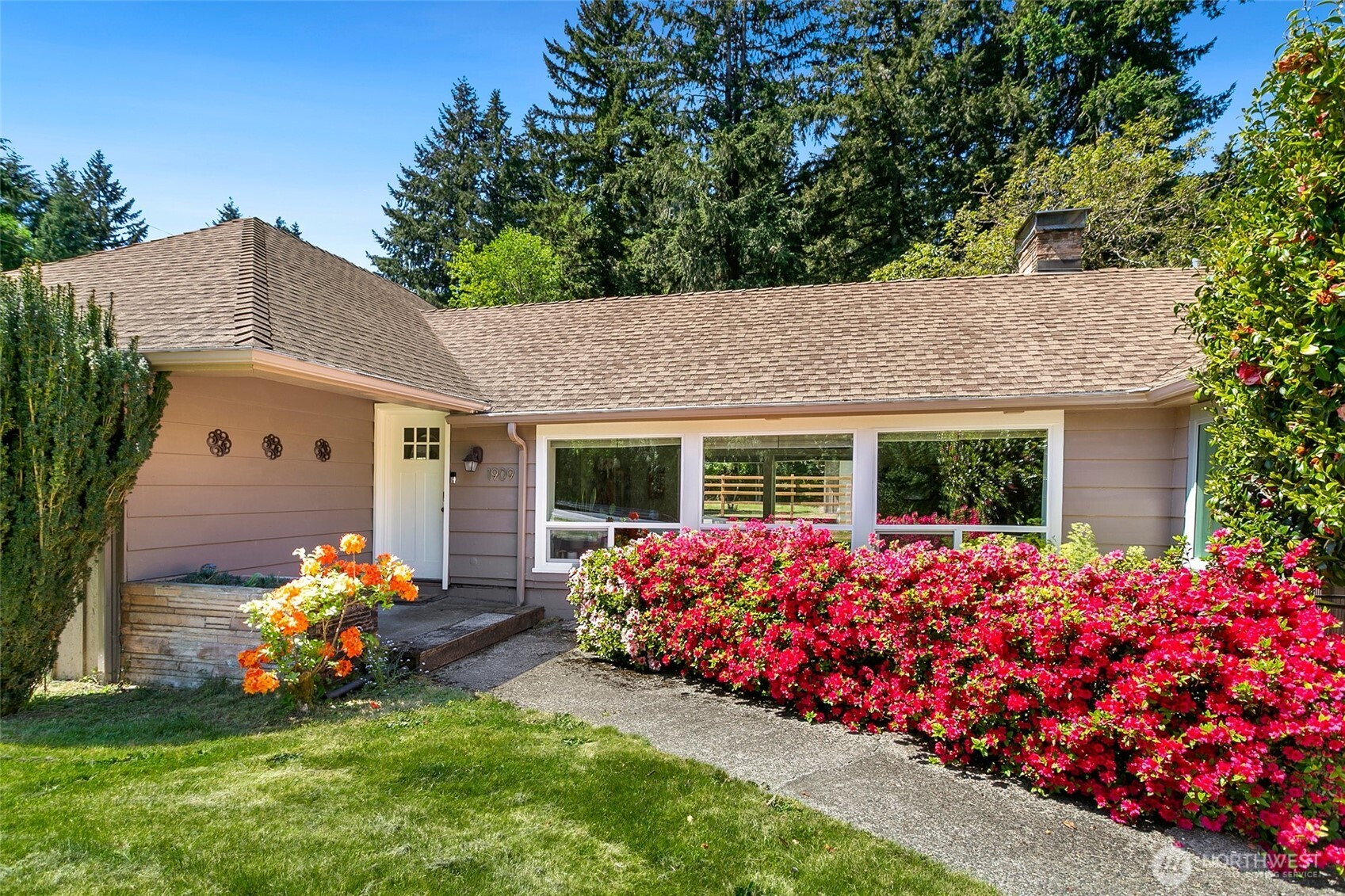 1909 Division Street NW, Olympia, WA 98502