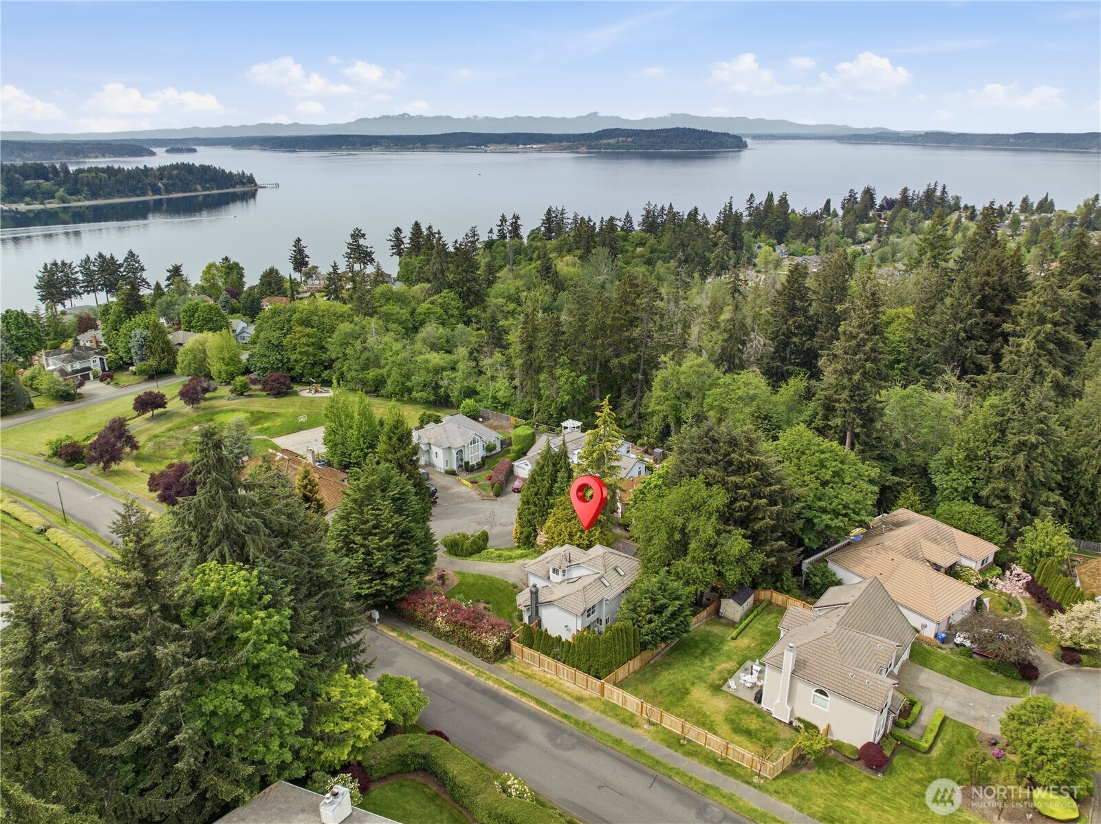 209 Casey Court , Steilacoom, WA 98388