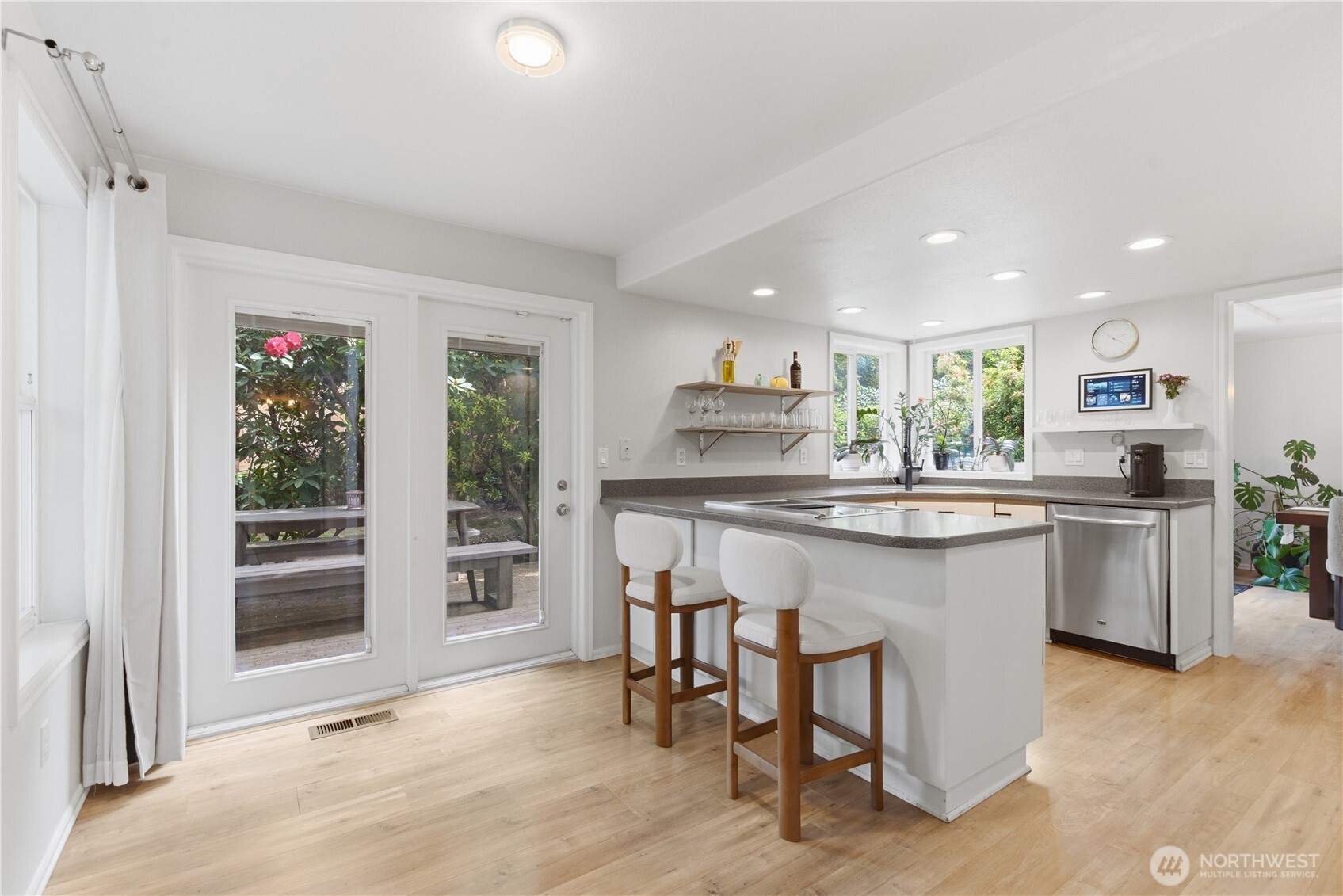 209 Casey Court , Steilacoom, WA 98388