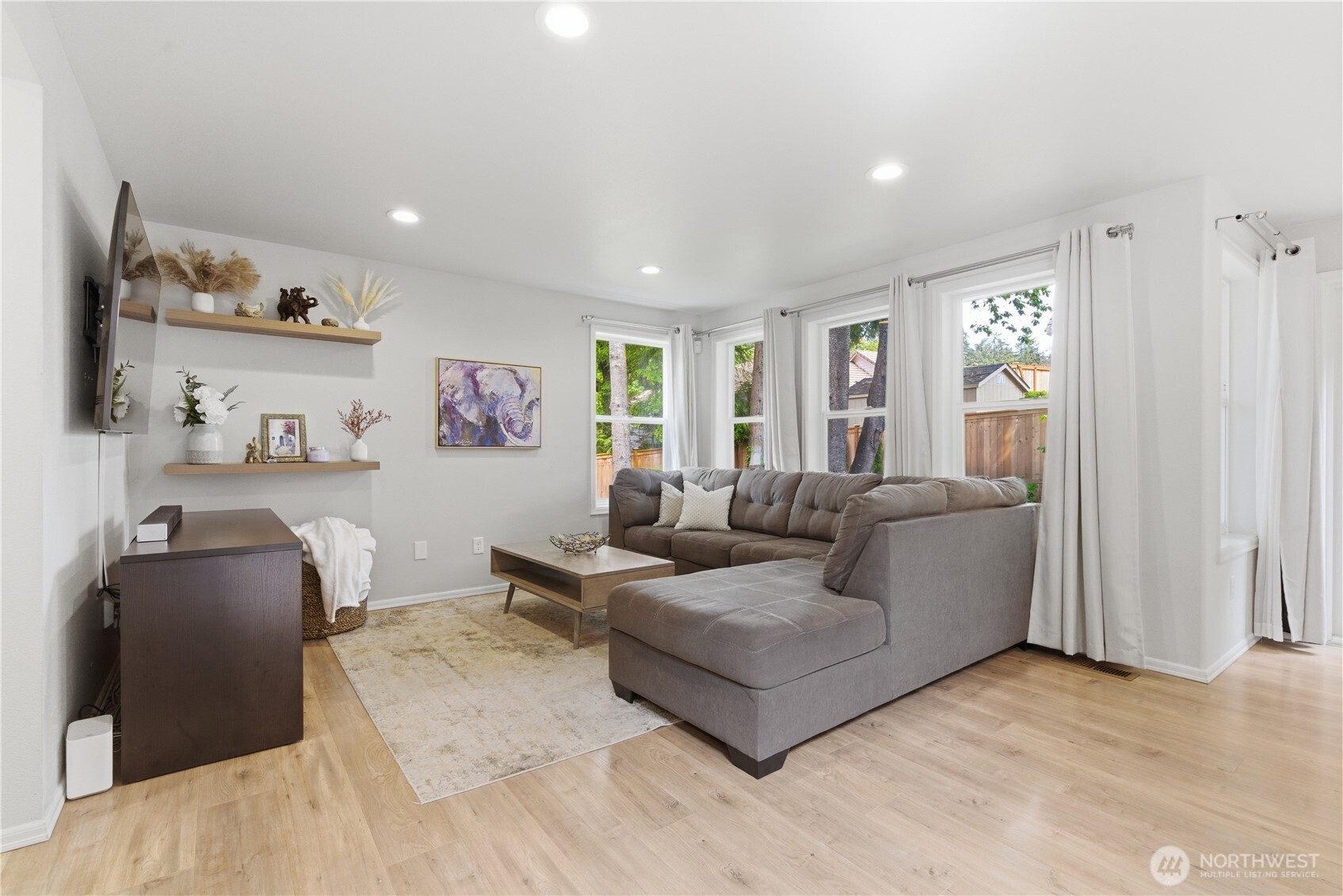 209 Casey Court , Steilacoom, WA 98388