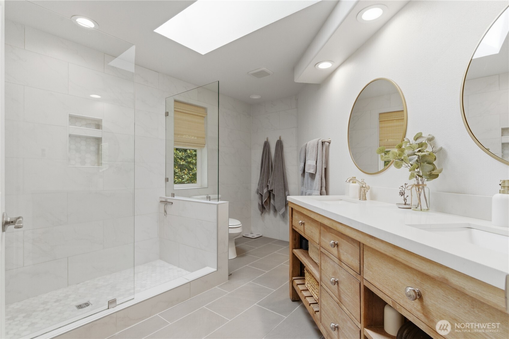 209 Casey Court , Steilacoom, WA 98388