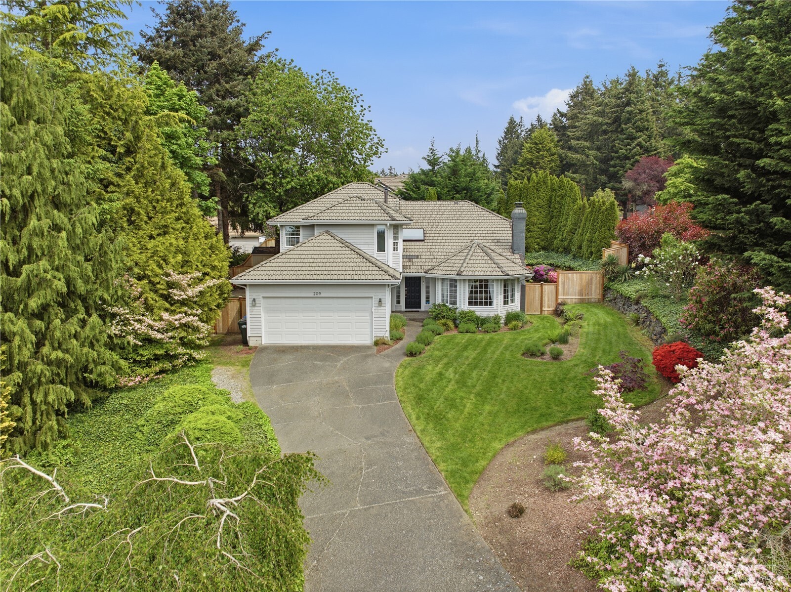 209 Casey Court , Steilacoom, WA 98388