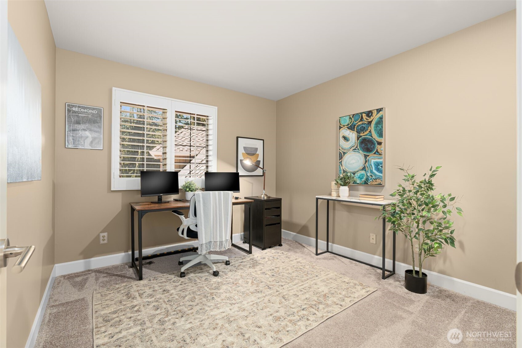 14350 172nd Avenue NE, Redmond, WA 98052