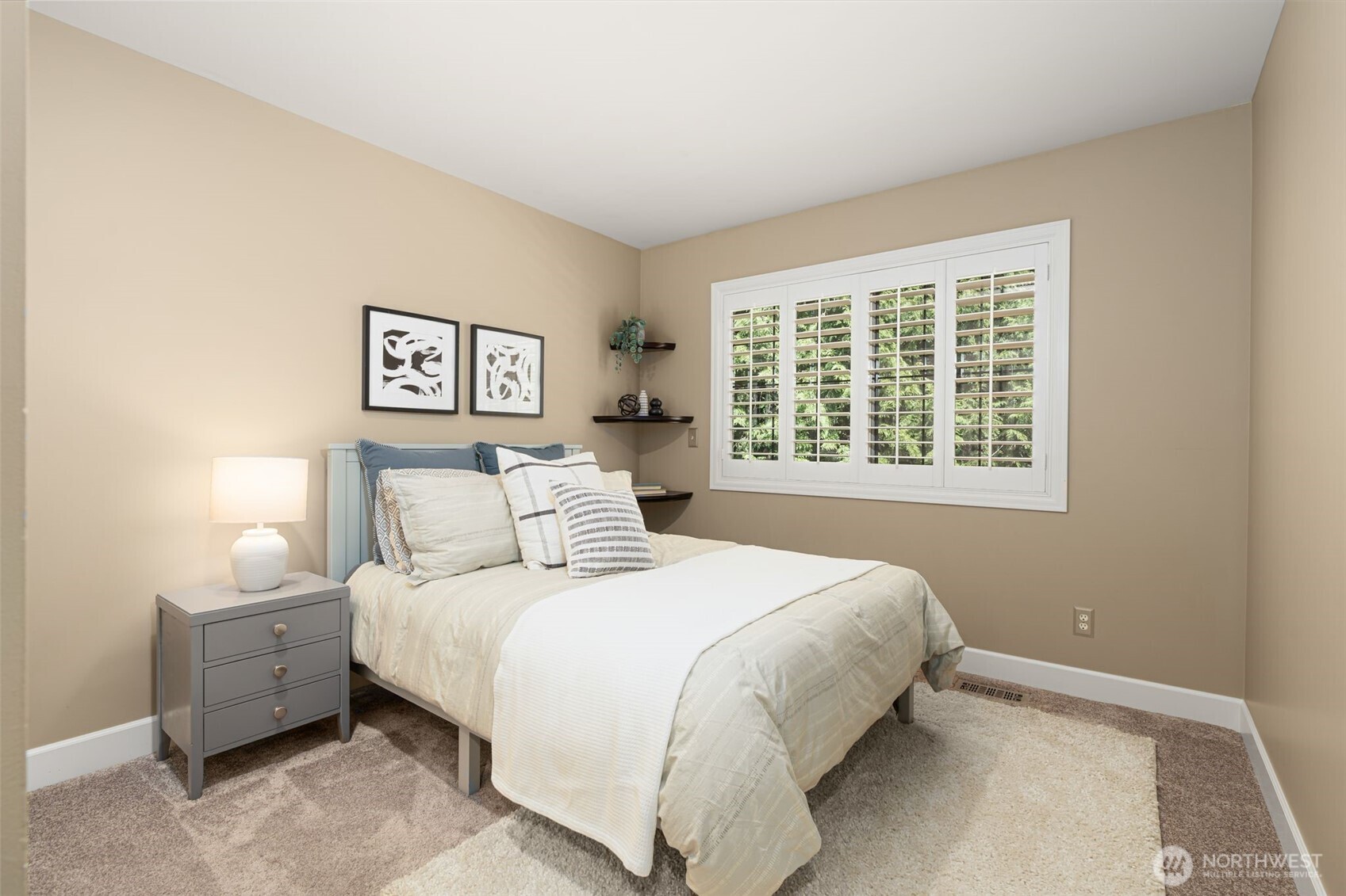 14350 172nd Avenue NE, Redmond, WA 98052