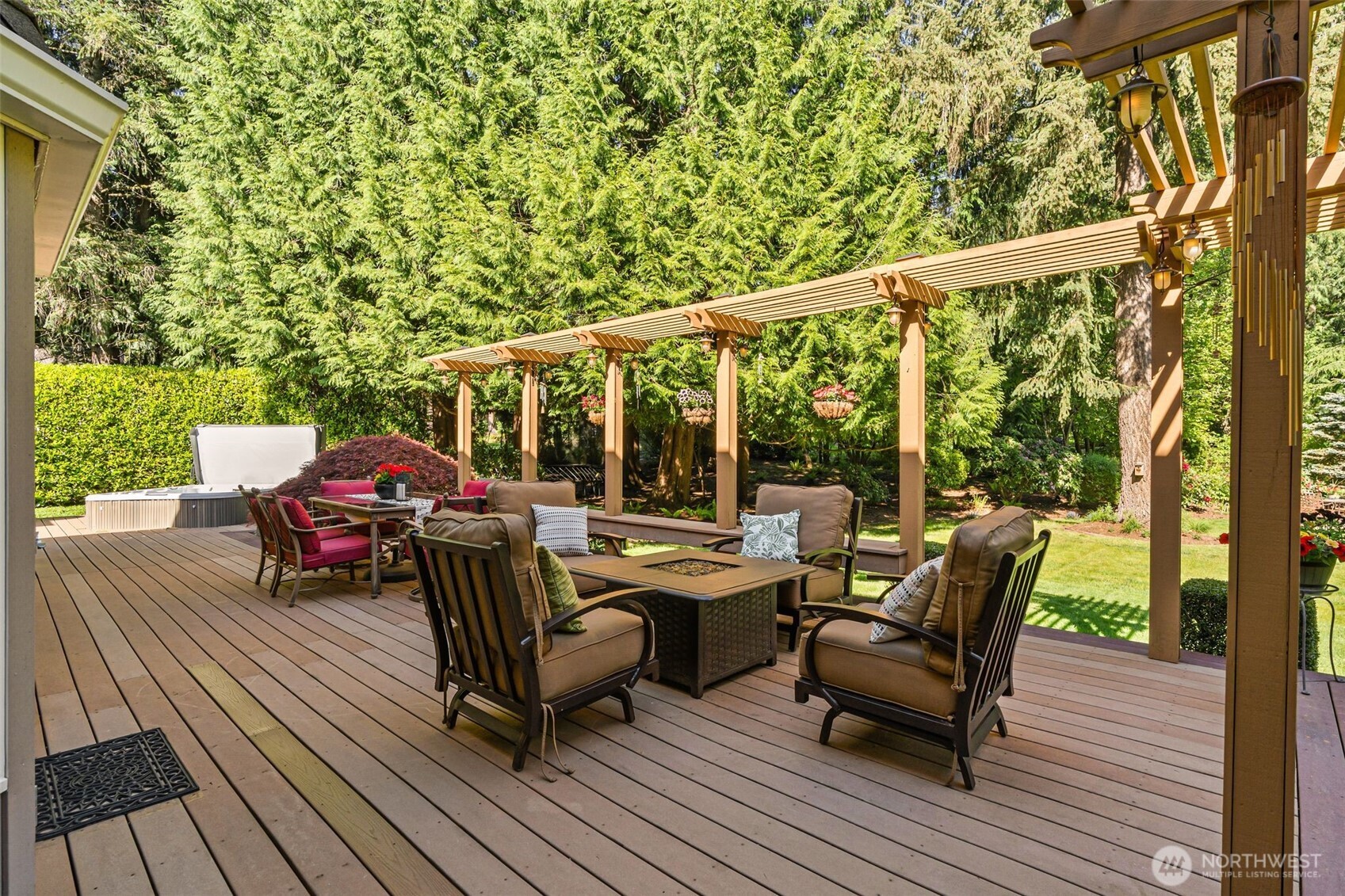 14350 172nd Avenue NE, Redmond, WA 98052