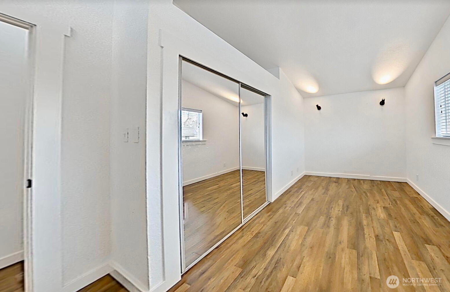 814 5th St , Steilacoom, WA 98388