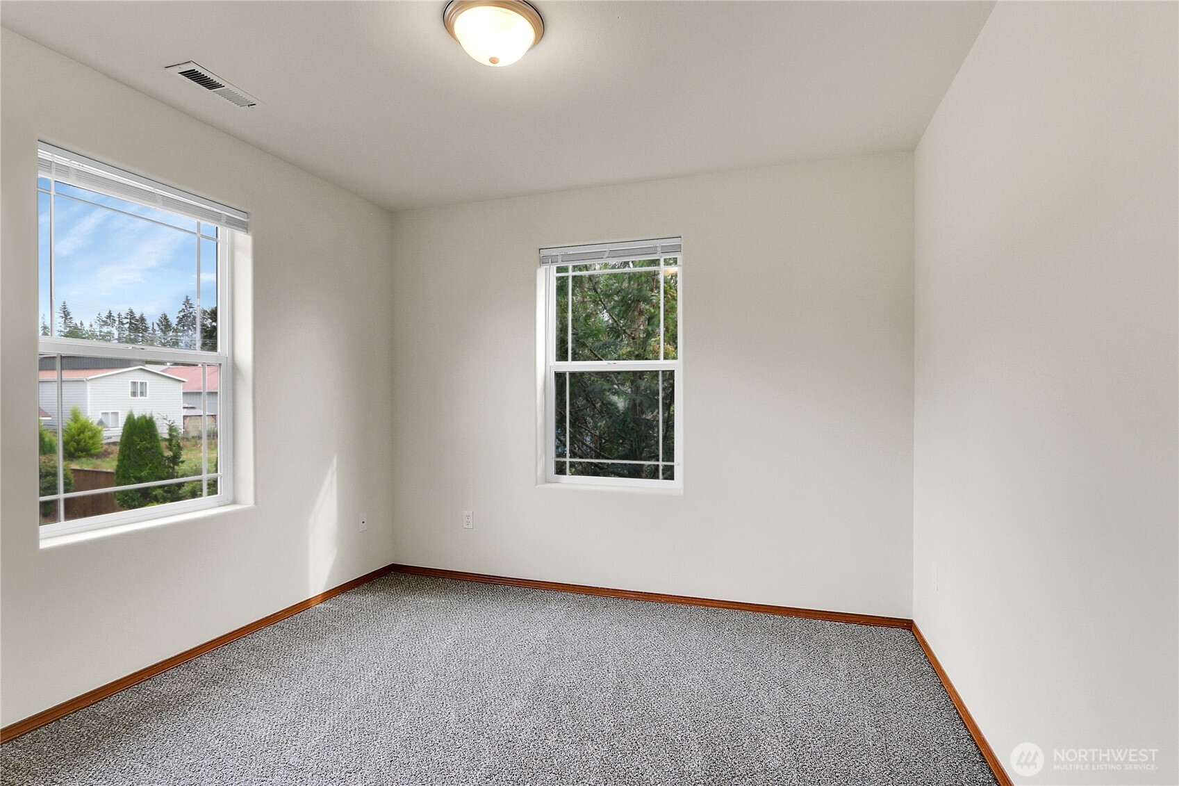 119 N Indiana Avenue , Granite Falls, WA 98252
