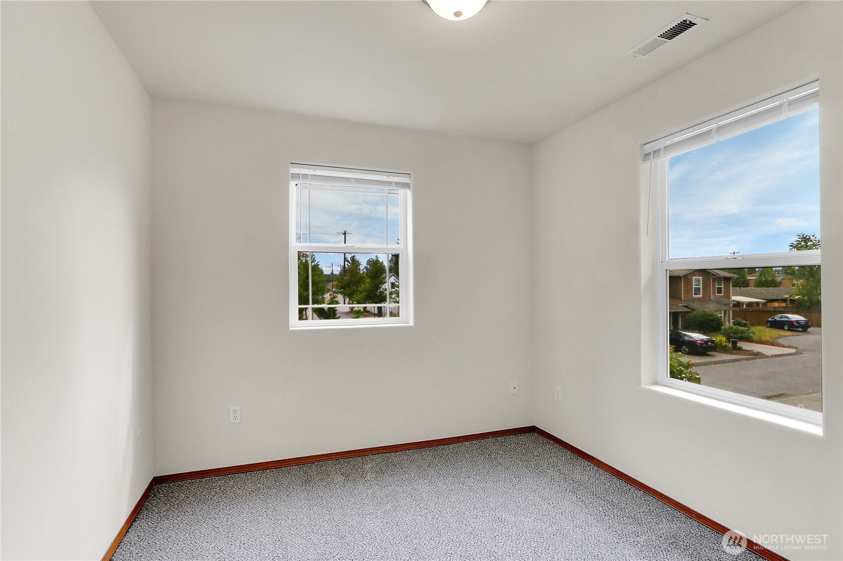 119 N Indiana Avenue , Granite Falls, WA 98252