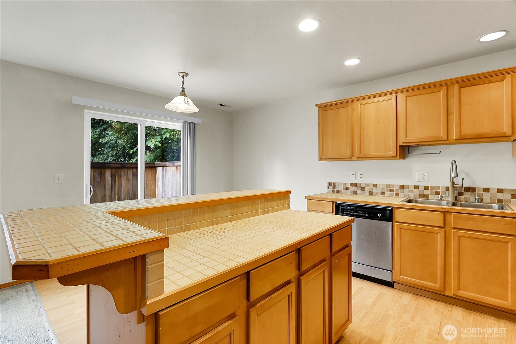 119 N Indiana Avenue , Granite Falls, WA 98252