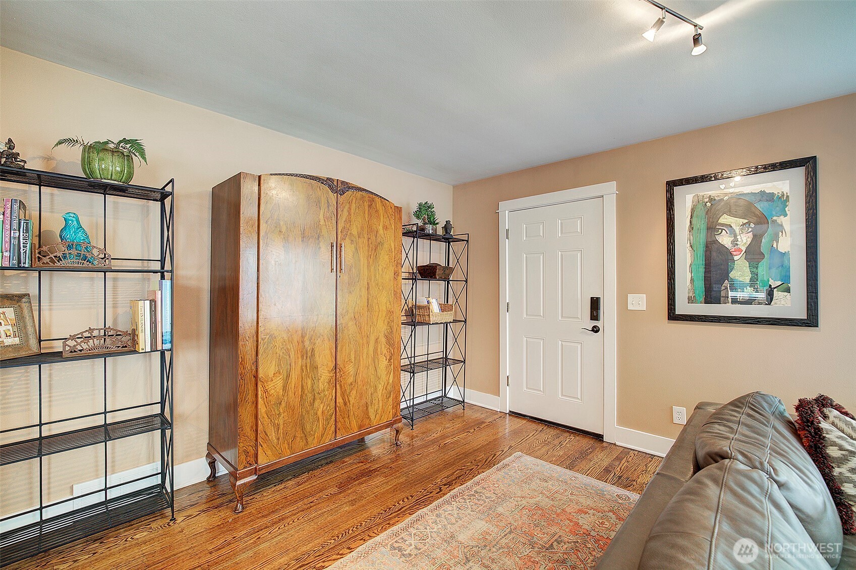 8451 35th Avenue SW, Seattle, WA 98126