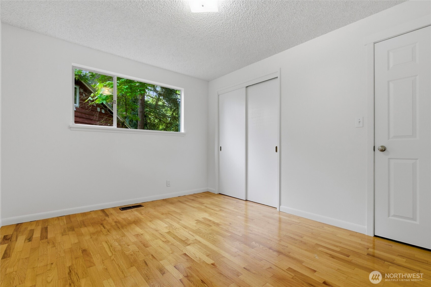 1013 NE 126th Street , Seattle, WA 98125