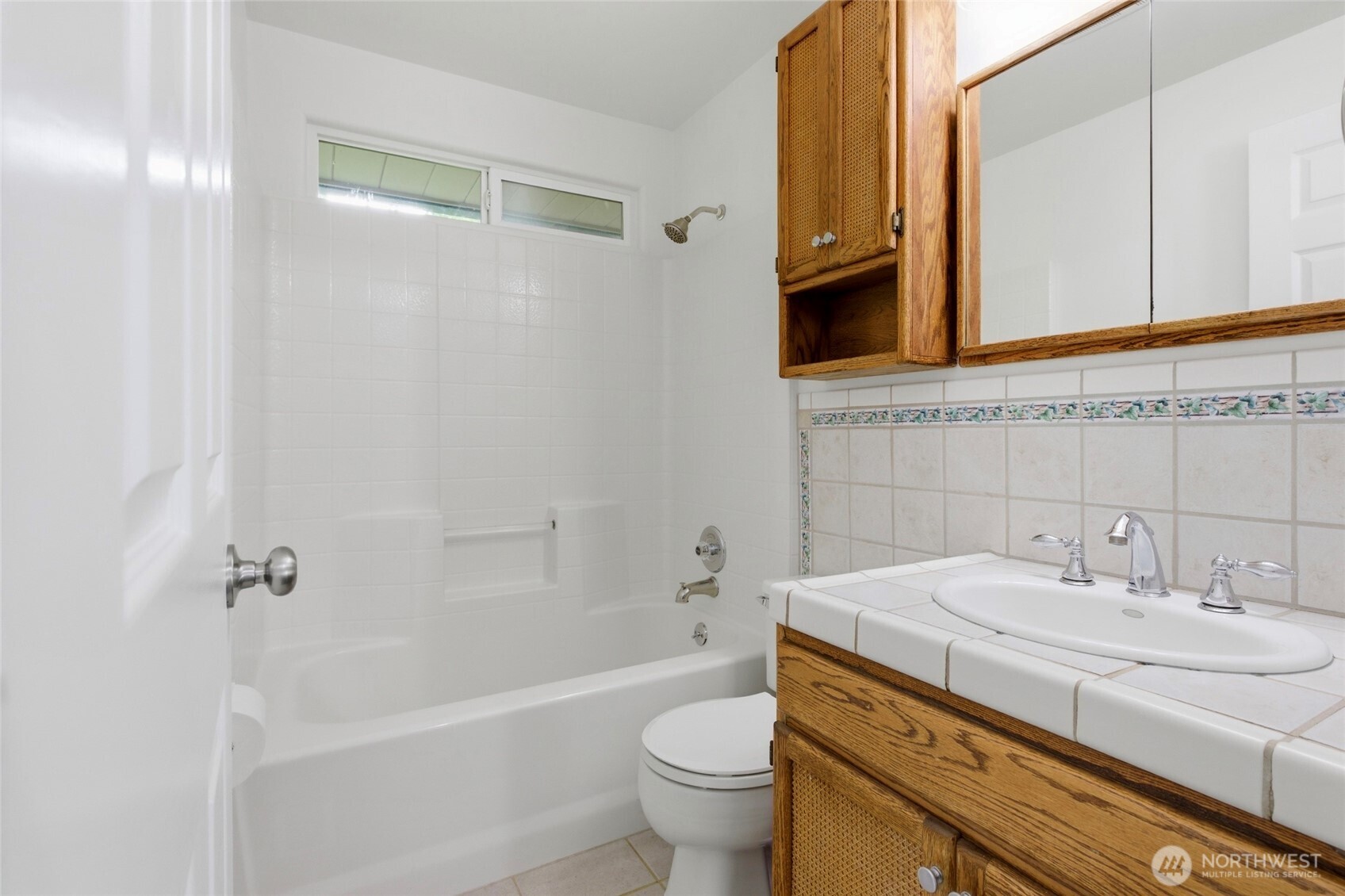 1013 NE 126th Street , Seattle, WA 98125