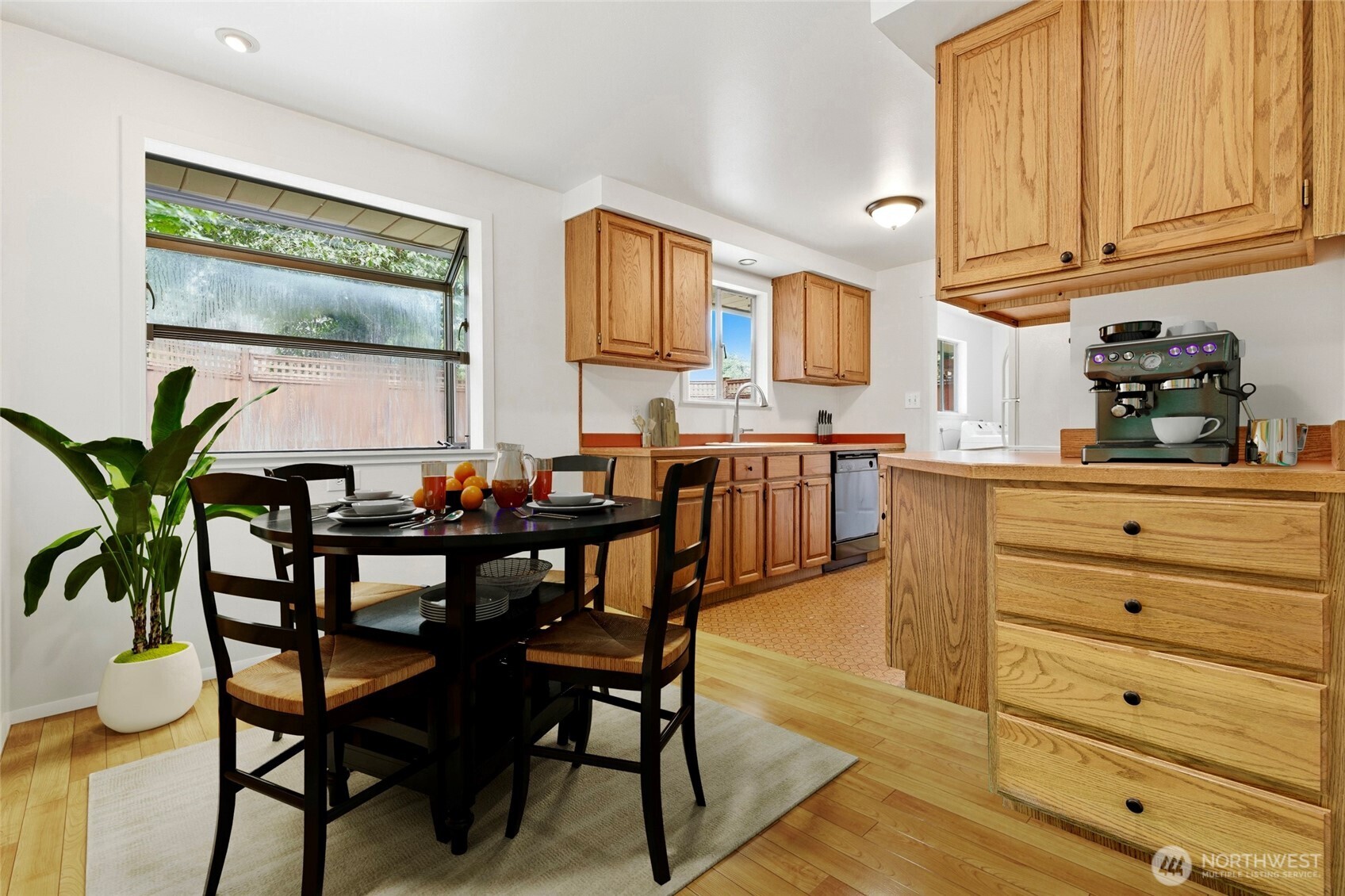 1013 NE 126th Street , Seattle, WA 98125