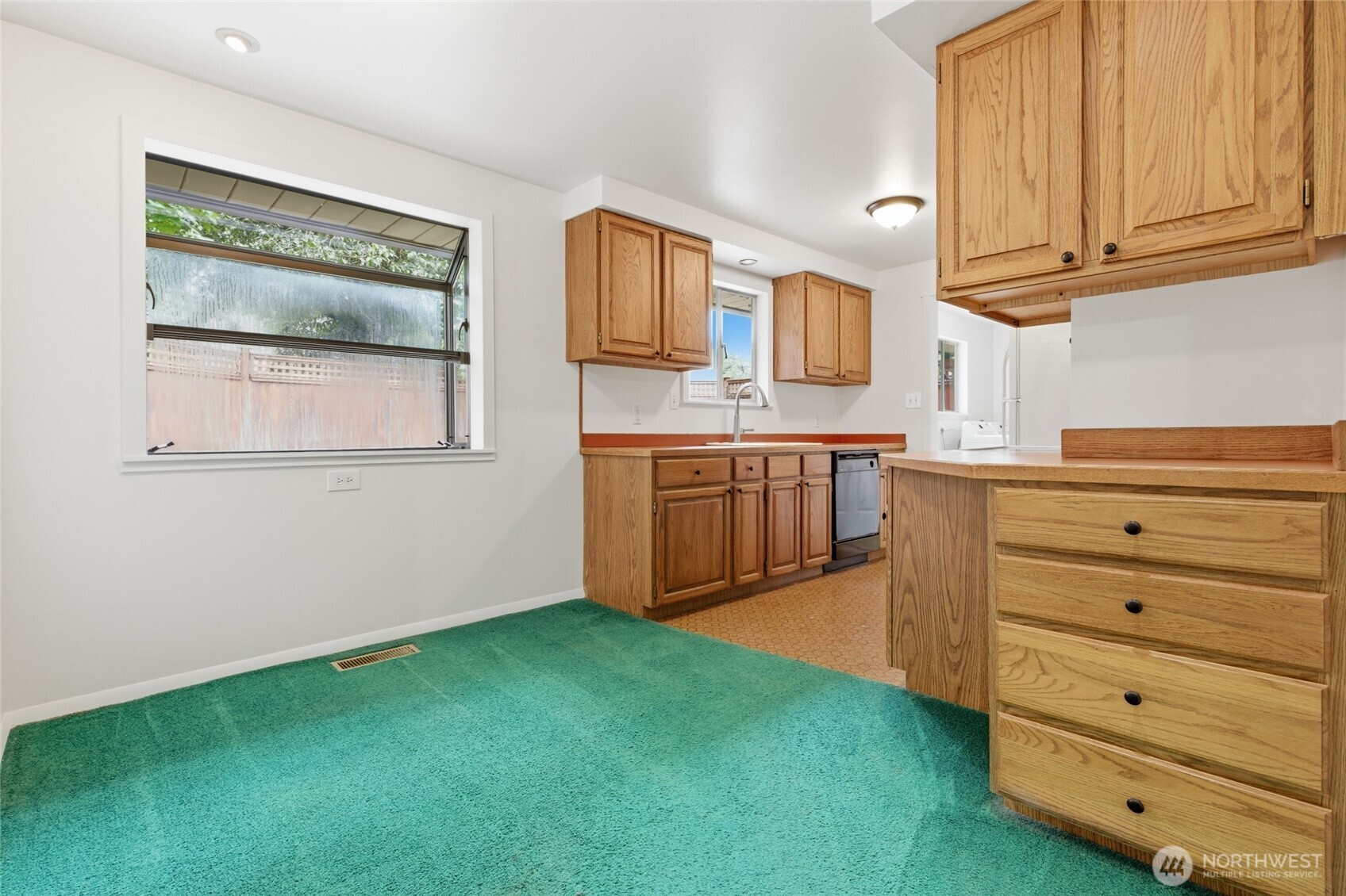 1013 NE 126th Street , Seattle, WA 98125