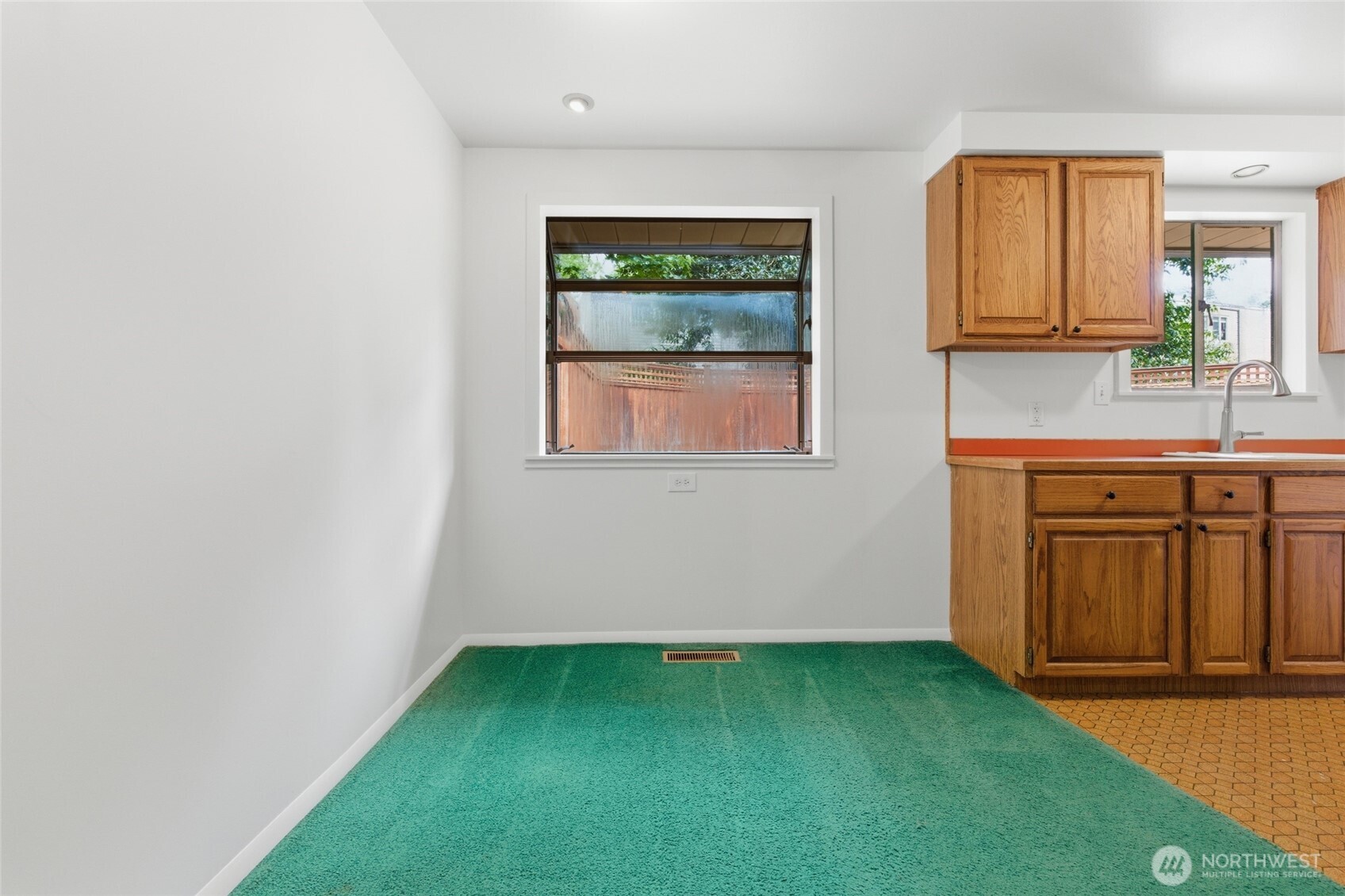 1013 NE 126th Street , Seattle, WA 98125